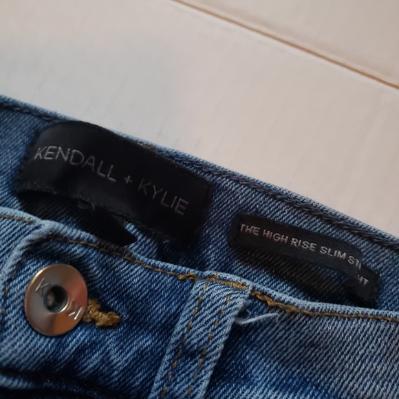 Kendall + Kylie The High Rise Slim Straight Jeans 0/24 - Picture 3 of 9